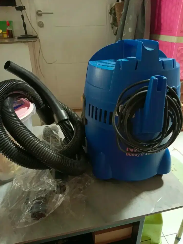 Vacum Cleaner Nilfisk/Azko
