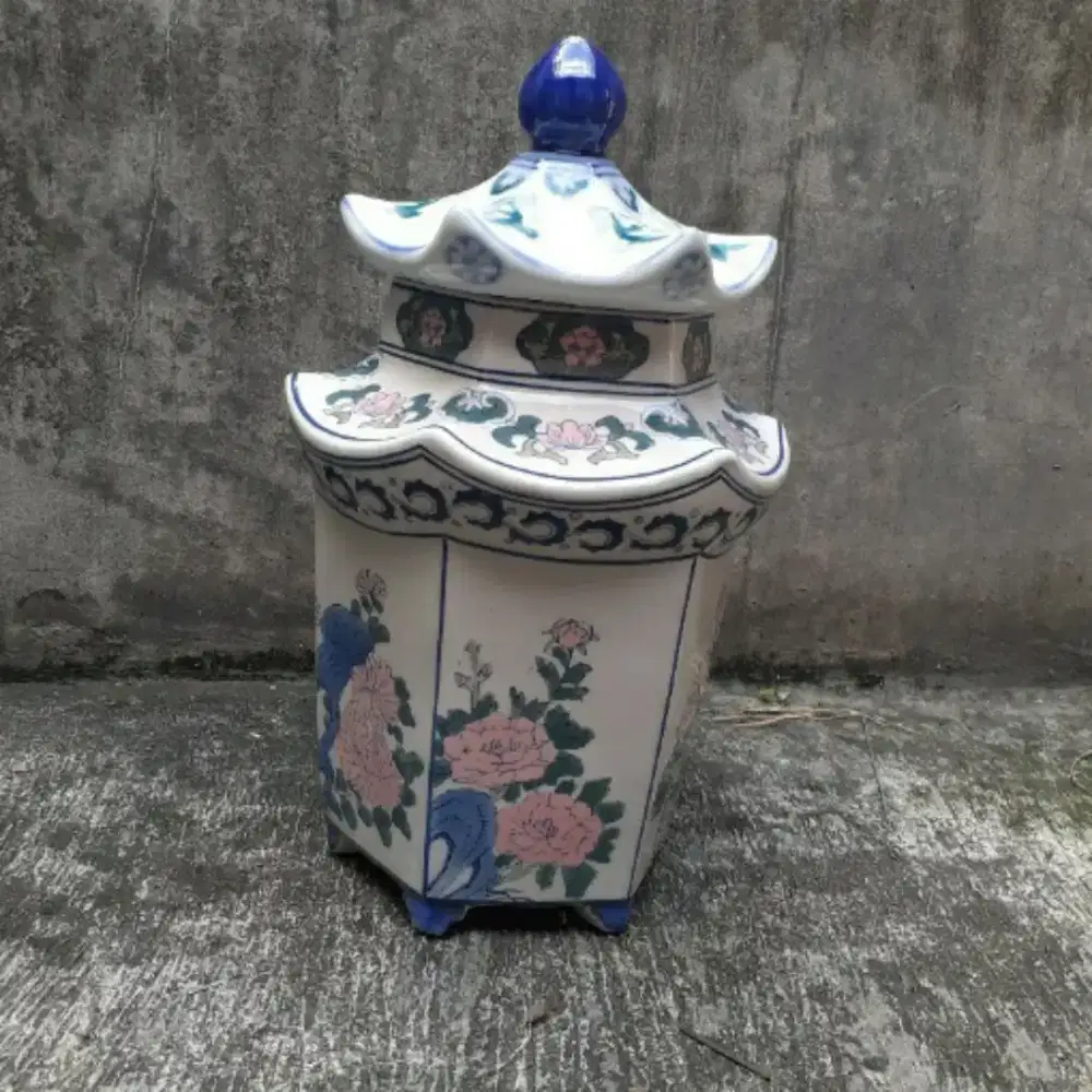 Guci antik Tiongkok kuno