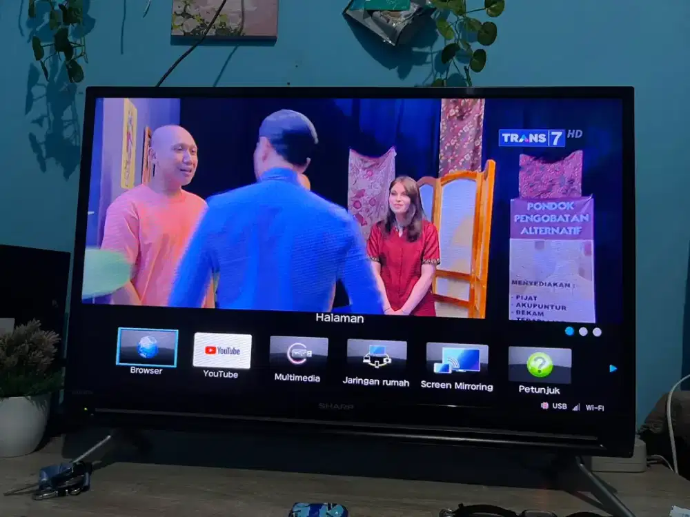 Sharp Aquos Smart LED TV 32 Inch LC-32SA4500I