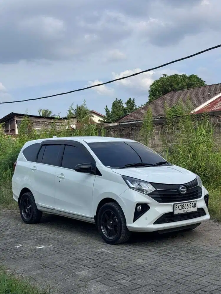 Daihatsu Sigra 1.2 R MANUAL 2024
