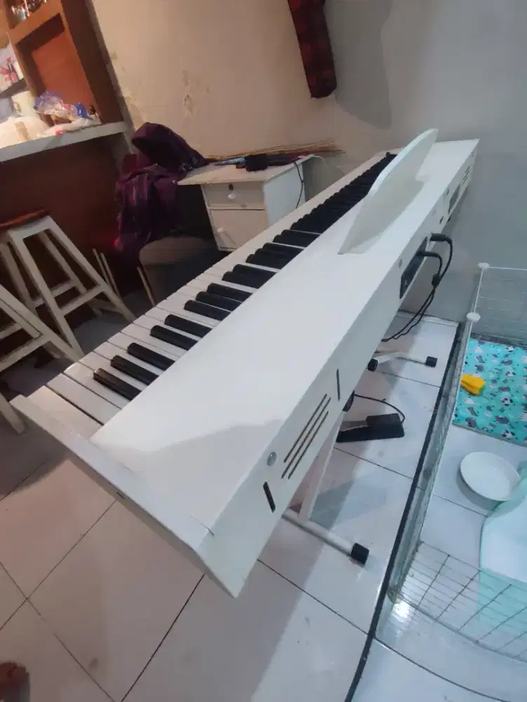 Dijual Piano Digital Fort Batavia second