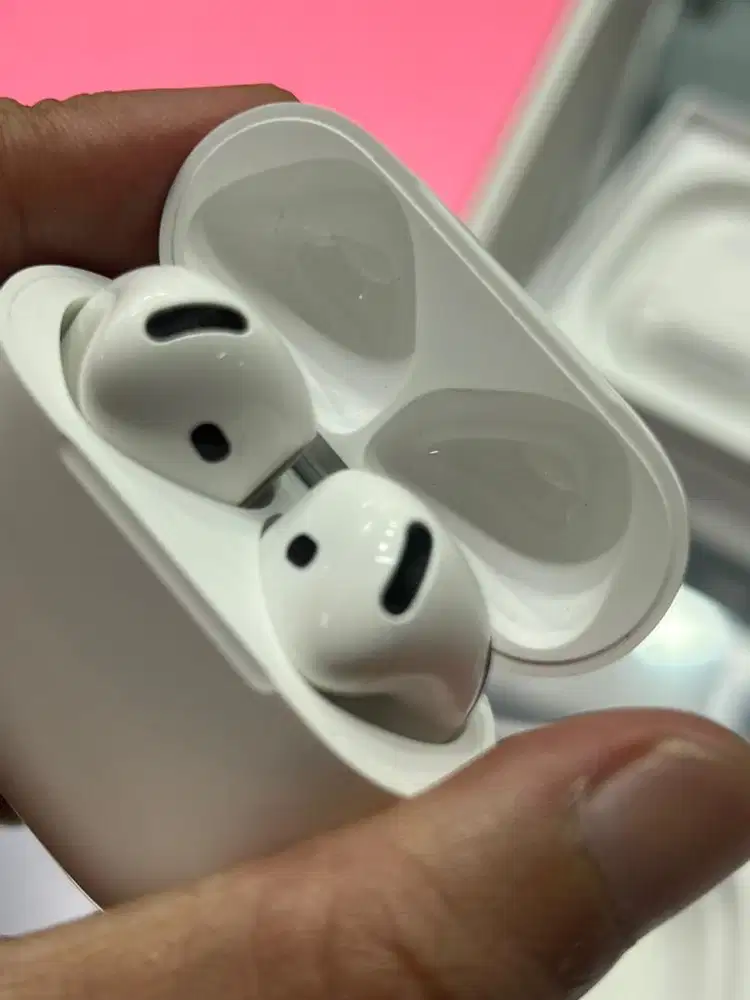Airpods 4 anc ibox garansi panjang agustus 2027 mulus no minus