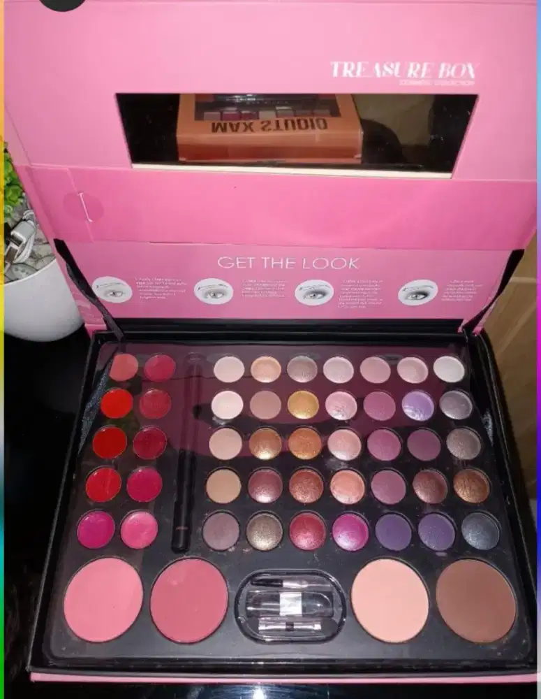Profusion The Treasury Box Eye Shadow