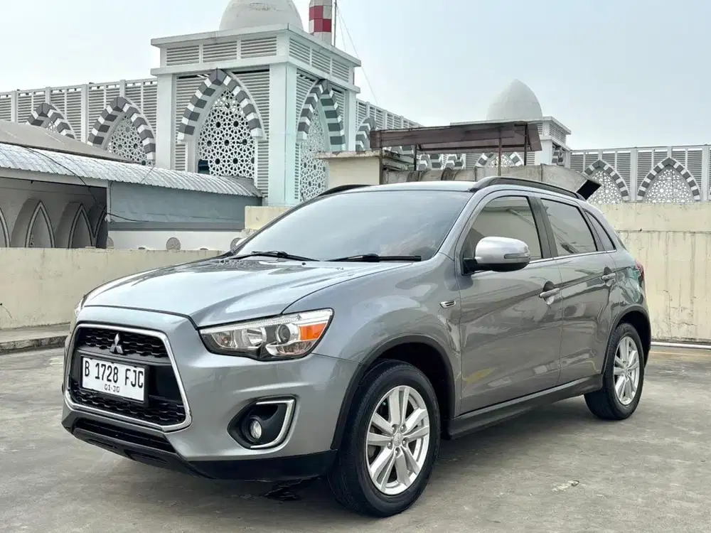 (LOW DP) Mitsubishi Outlander PX Panoramic 2.0 AT Grey