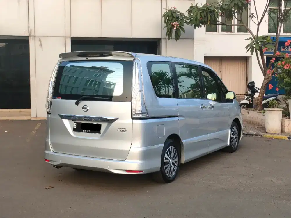 Nissan Serena HWS 2017 Facelift Matic Kondisi siap pakai
