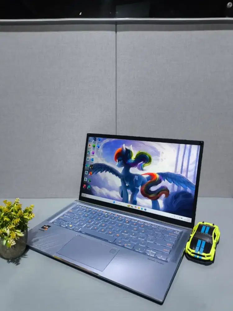 Laptop ASUS ZENBOOK  UX431DA / UM431DA Superslim [RAM 8GB/SSD 256GB]