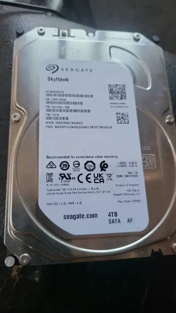 Hardisk 4 TB seagate skywhk original copotan