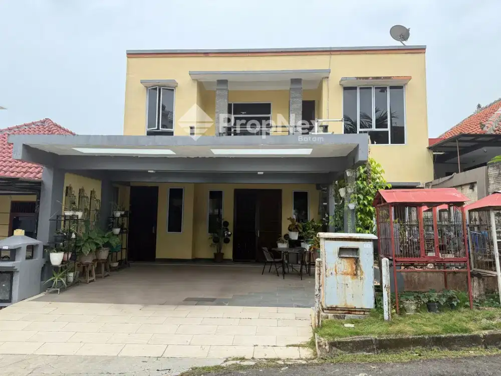 SUKAJADI Rumah Besar SHM Semi Furnished