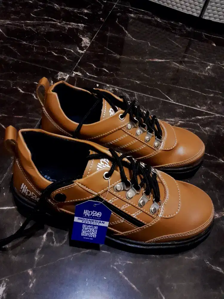 Sepatu hipzo safety uk 42