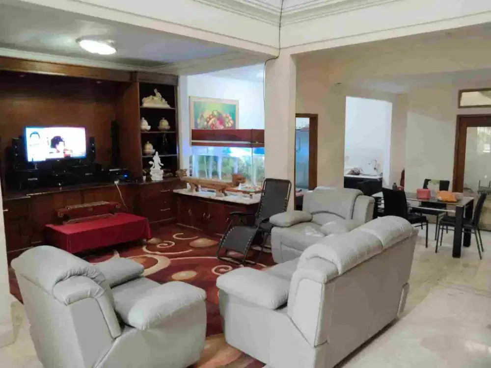 Villa Bukit Indah Pakuwon Indah