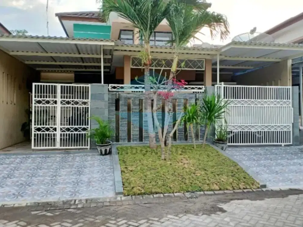 Boston, Puri Surya Jaya Gedangan