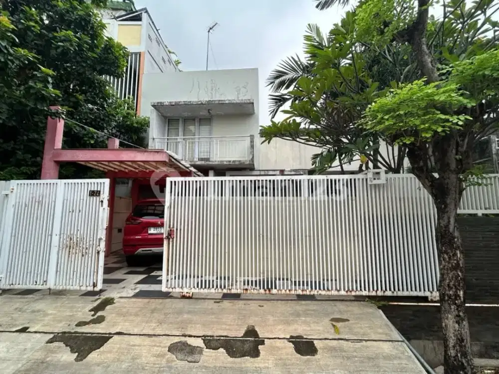Dijual Rumah Luas dan Siap Huni di Cipinang Elok 2