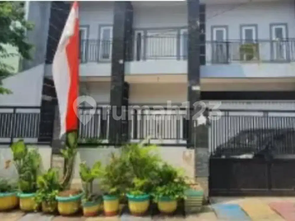 Dijual Cepat Rumah Bagus 2Lt di Kartini @3.1M