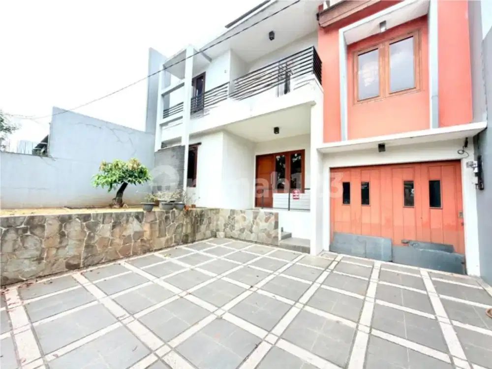 Jual Rumah Kompleks Split Level 204M² di Bukit Duri @6,5M