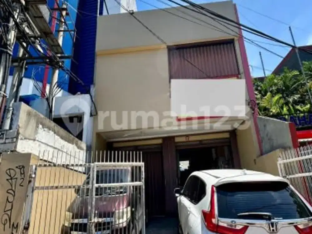 Ruko Siap Pakai di Jalan Raya Pramuka Jakarta Timur