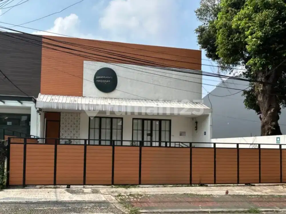 Dijual Rumah Usaha di Guntur Jakselcocok Utk Klinik Kecantikan
