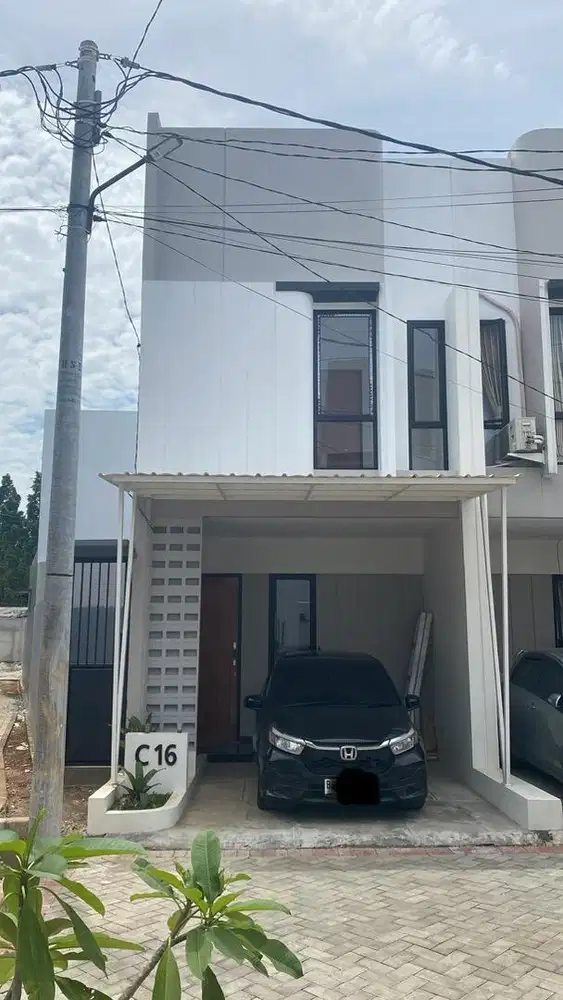 Disewakan Rumah Keluarga 2 Lantai 3 KT Dekat Tol Limo Baru 1 Menit