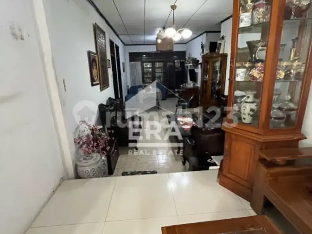 Dijual Rumah Hoek di Kelapa Gading