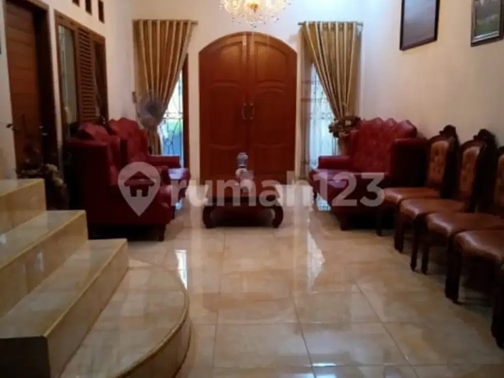 Dijual Rumah 2 Lantai Di Bawah Harga Aparsial Sudah Renovasi