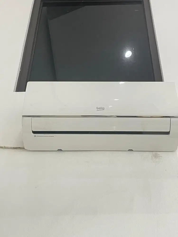 Ac Beko 1/2 PK Bekas masih Dingin
