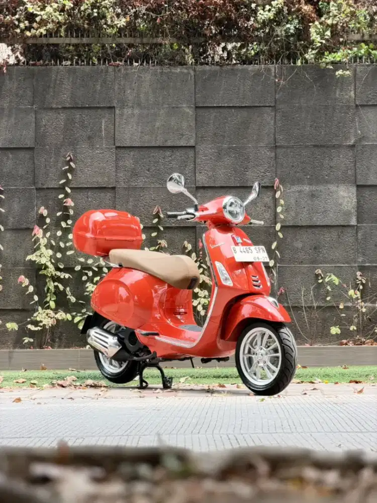 JUAL VESPA PRIMAVERA 150 IGET ABS LED THN 2022 PERFECT CONDITION