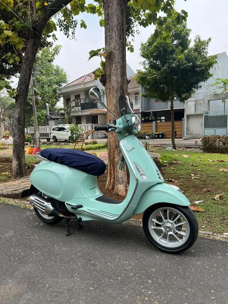 Vespa Primavera 2022 I get Relax Green