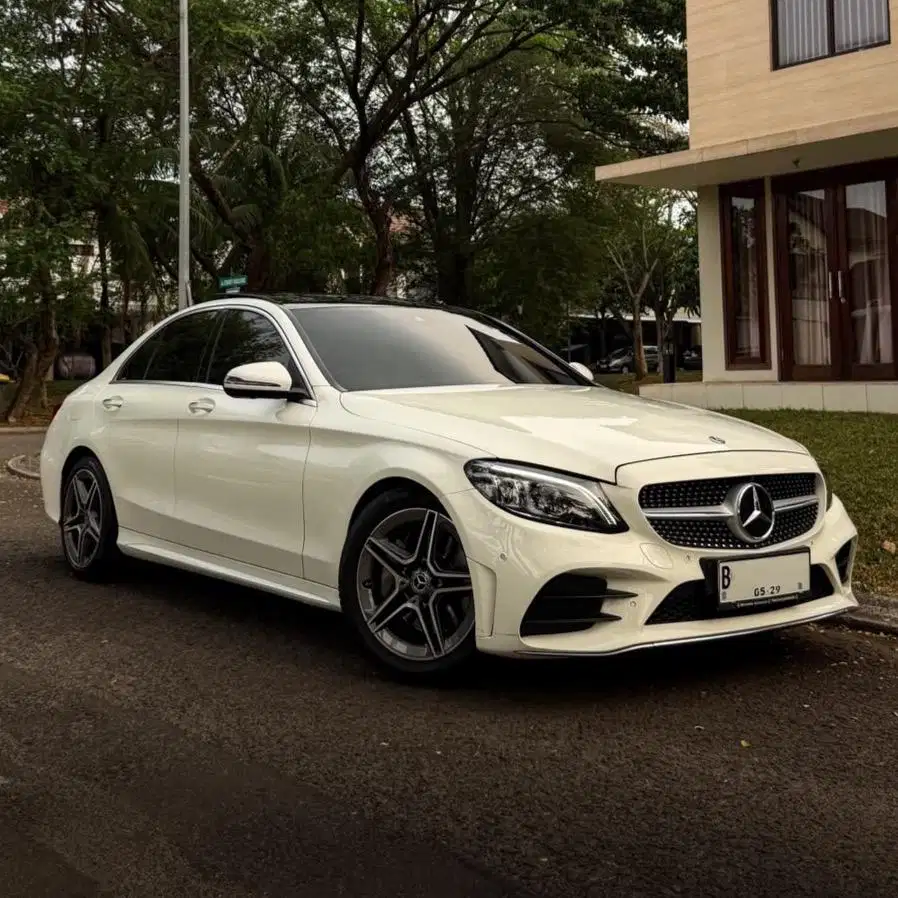 (CASH) Mercedes Benz C300 AMG W205 Facelift 2019