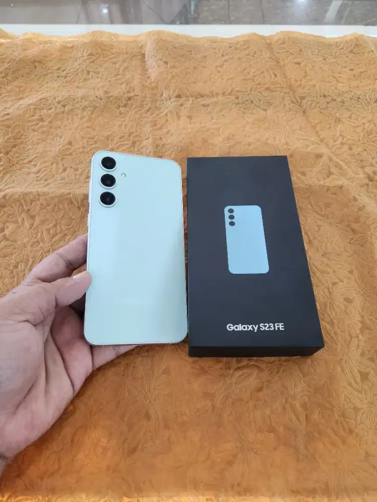 Samsung galaxy s23 fe ram 8/256 gb resmi mulus