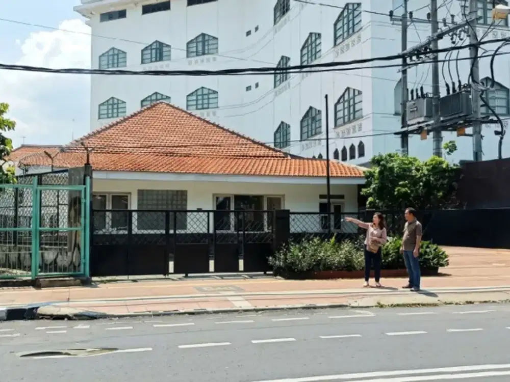 RUMAH BESAR KOMERSIAL PUSAT KOTA SURABAYA