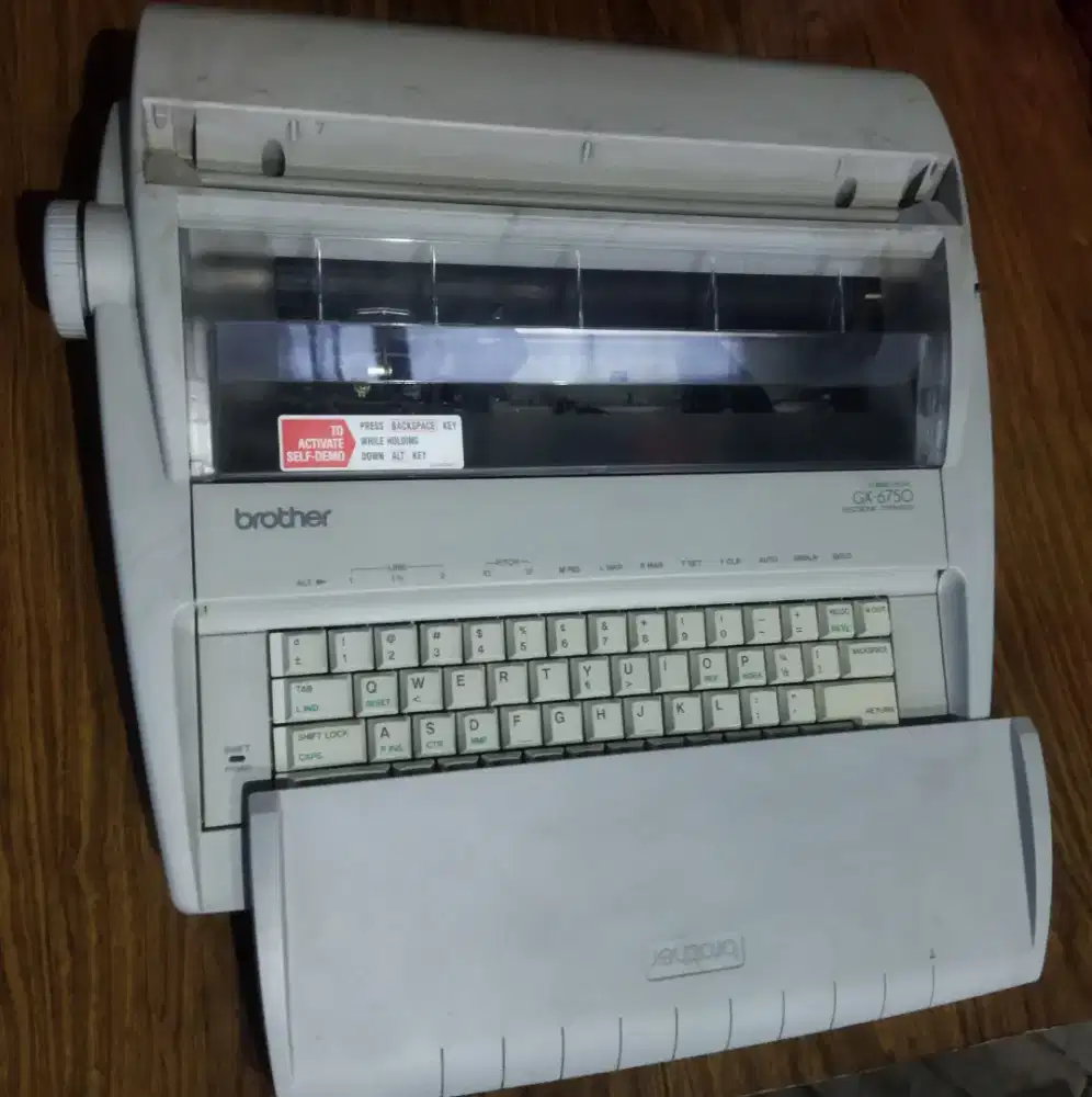 Mesin tik Brother Elektrik Original