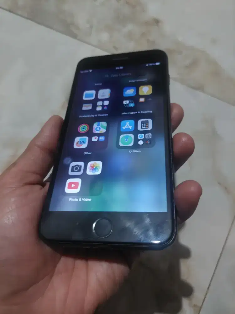 Iphone 8 plus grey WiFi Only BH 91% siap Reset