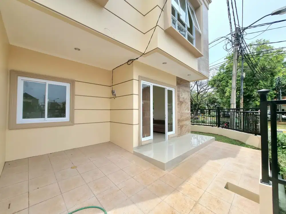 Dijual Rumah HOEK HOOK BARU Sektor 7A Gading Serpong