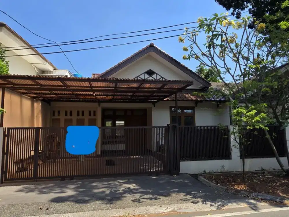 Rumah di Jalan Raya Ramai Griya Loka BSD City