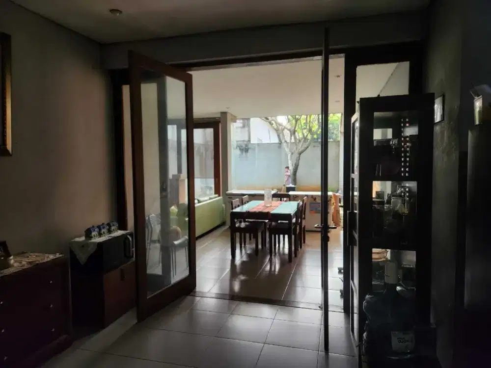 Dijual Cepat Rumah Bagus di Griya Loka BSD.