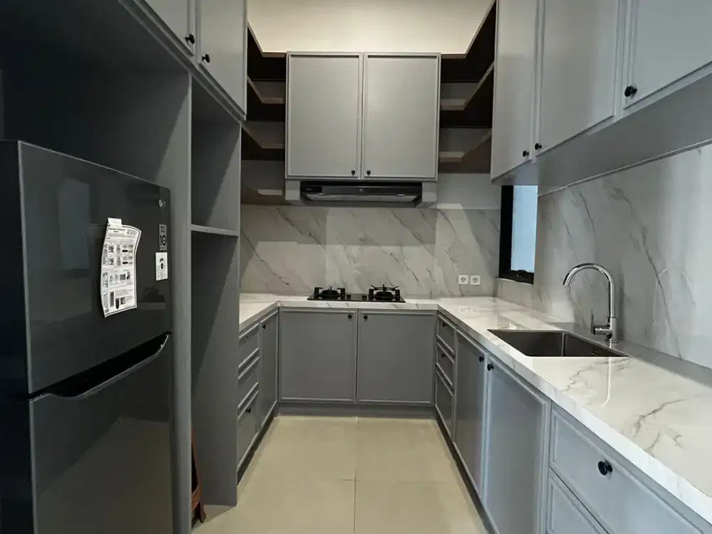 Dijual Rumah Mewah 2 Lantai di Lokasi Premium Gading Serpong