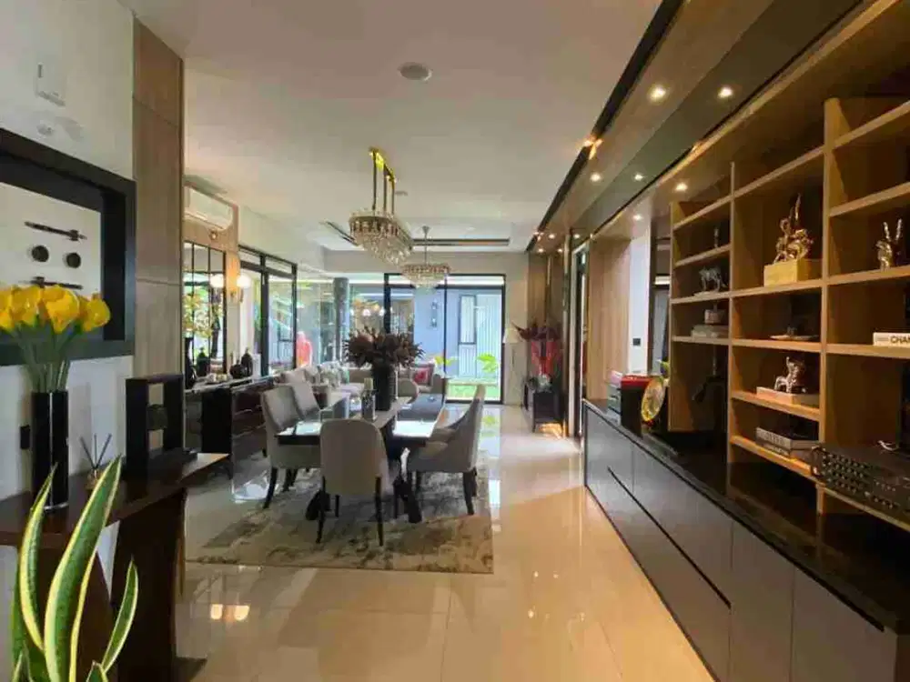 Dijual Rumah Mewah Bangunan Mandiri Kota Baru Parahyangan,Bandung Jawa Barat
