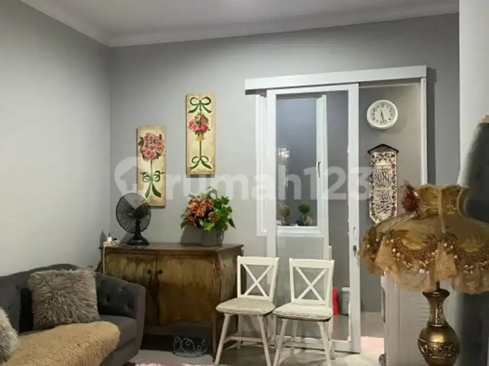 Dijual Rumah 2 Lantai Siap Huni Kondisi Rapih di Sukmajaya, Depok