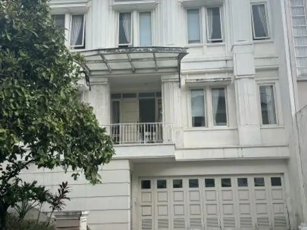 Disewakan Rumah Luas Amethyst Gading Serpong