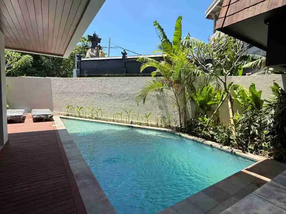 Dijual Vila Bagus dengan Private Pool di Batu Bolong, Canggu, Bali