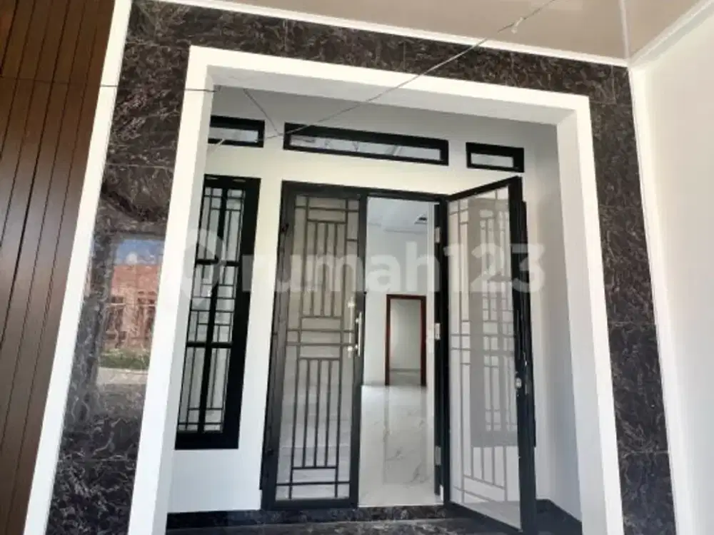 Rumah Cantik Dekat Bandara Banyak Bonus