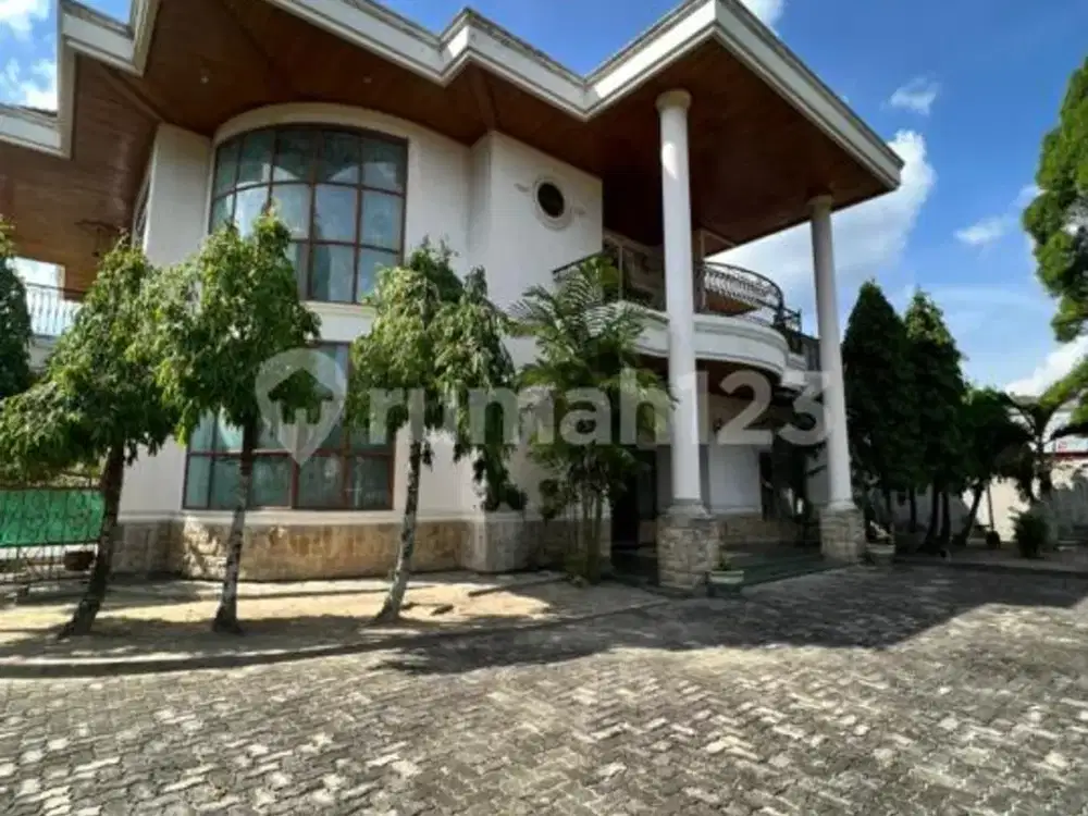 Dijual Rumah Mewah 2 Lantai