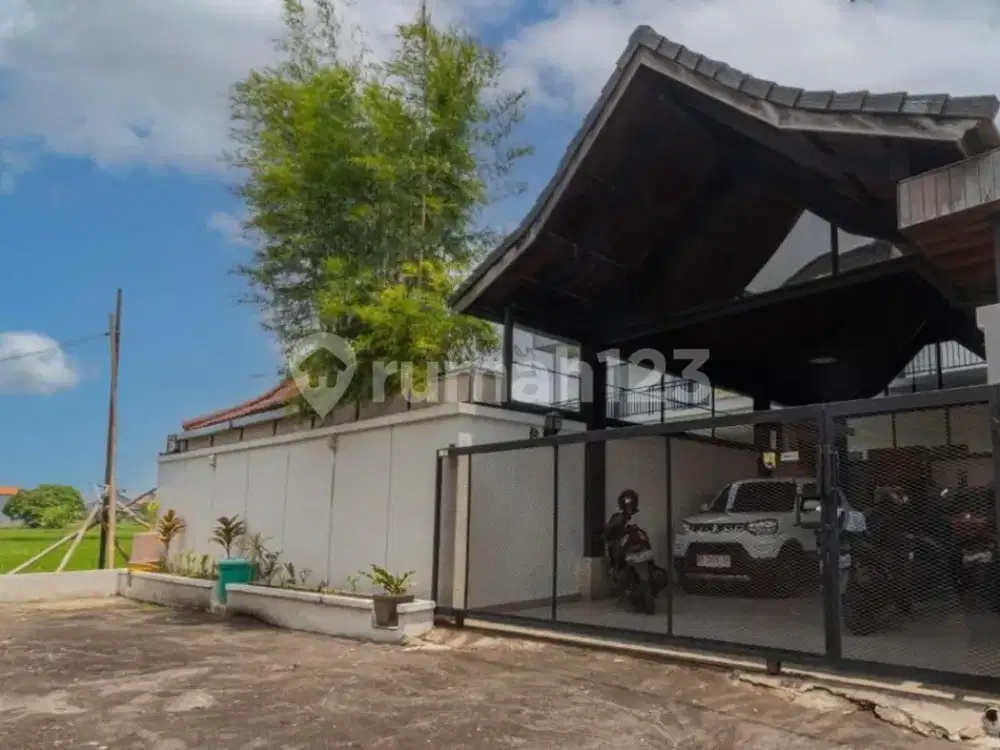 Dijual Rumah Bagus Dengan Kolam Renang Di Sanur Denpasar, Bali