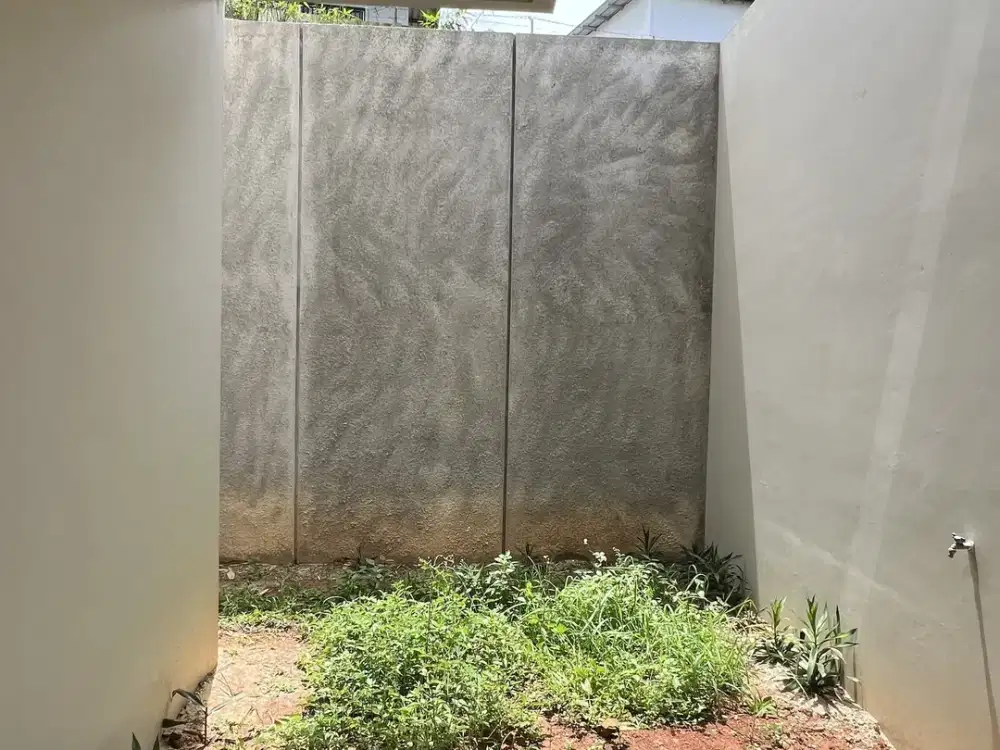 Dijual Rumah Brand New Bangunan Mandiri Vanya Park cluster Azura
