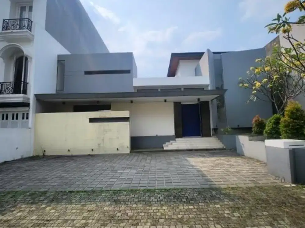Dijual Rumah Konsep Villa Dengan Pool Emerald Cove Gading Serpong