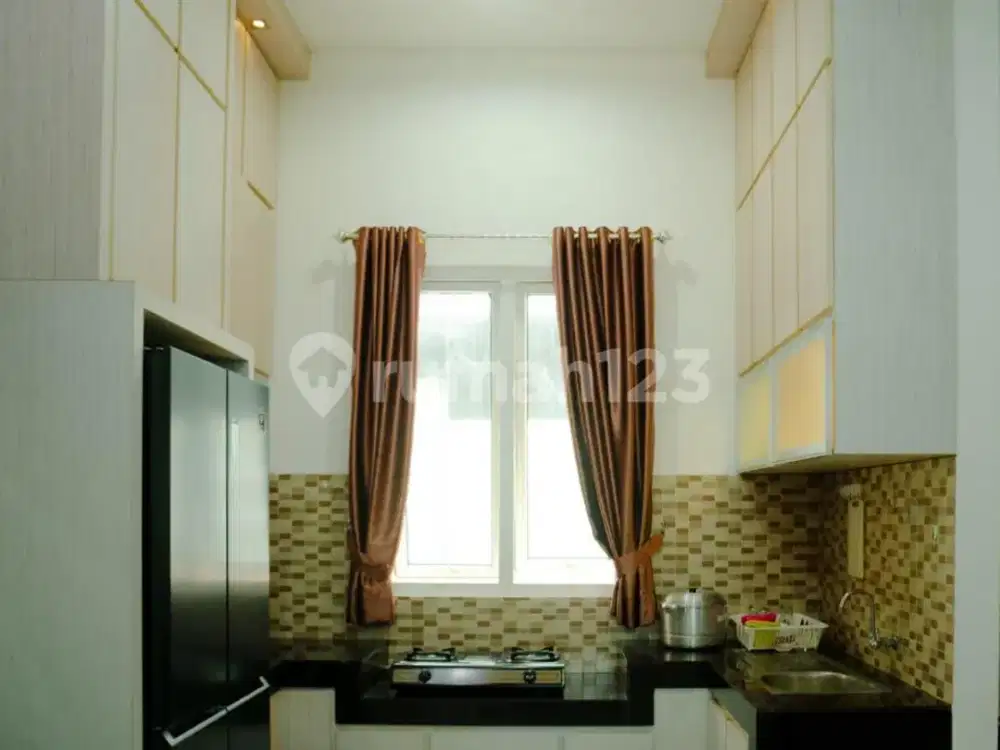Rumah Full Perabot Dekat Mall Ciputra