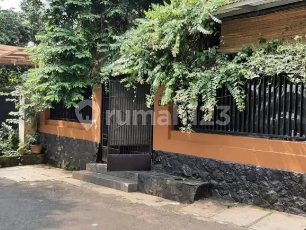 Dijual Rumah Luas Di Radio Dalam Jakarta Selatan