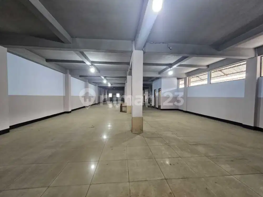 Disewakan Gudang Bagus 3 Lantai Dengan Lift Di Daan Mogot