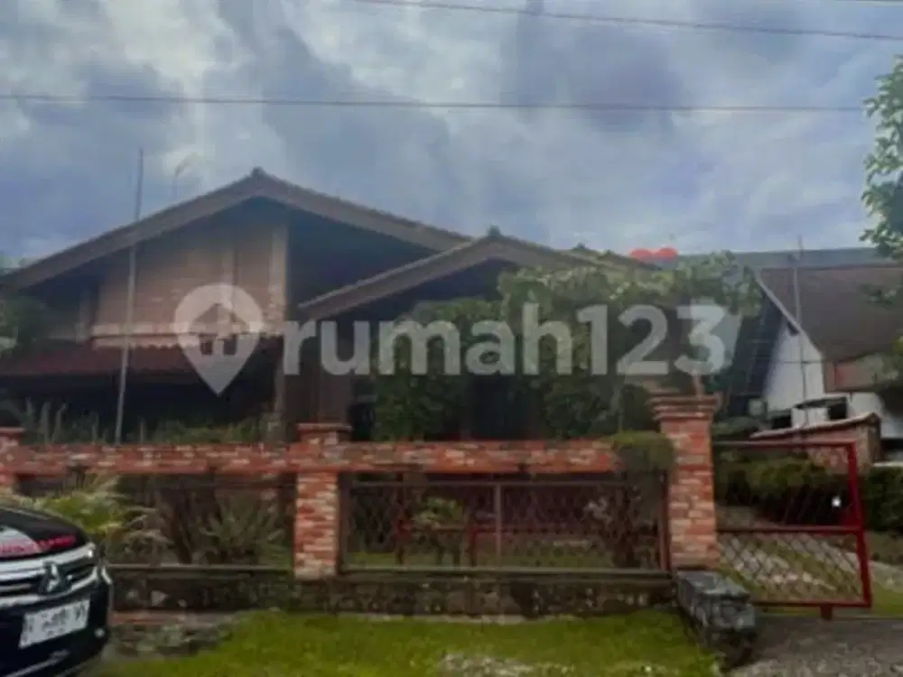 Dijual Rumah Mewah Dekat Rsud Arifin Ahmad Semi Furnished