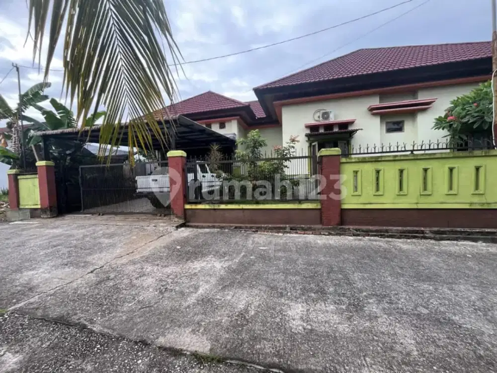 Rumah Luas Dekat Kartama Cocok untuk Kantor dan Mess