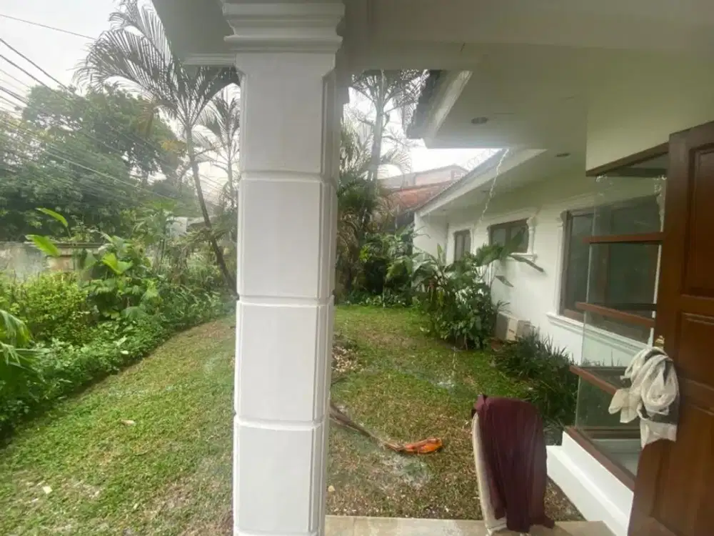 Dijual/Disewakan Rumah Luas dengan Pool Cipete Jakarta Selatan